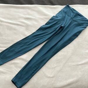 Lululemon Furry Up super high rise tight 28”